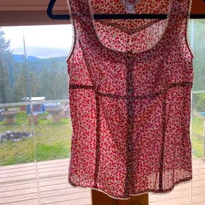 Floral button up top